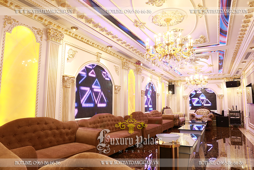 "Tăm tia" nội thất dát vàng trong biệt thự 300 tỷ cổ điển cho phòng khách